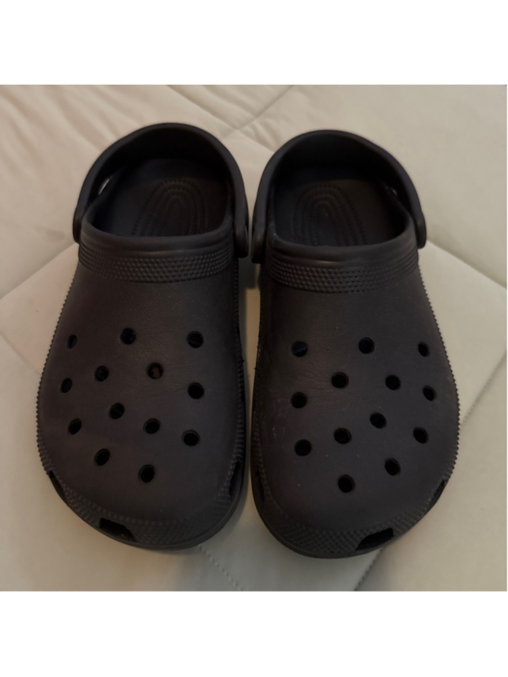 Classic Crocs, unisex - Men’s Size 10 Women’s Size 8